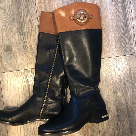 Michael Kors Boots - Picture 5 of 5